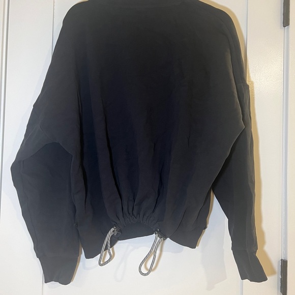 Gymshark Women's Retake Sweat Crew Sweatshirt in Black Size XXL MSRP $70 - Picture 5 of 9